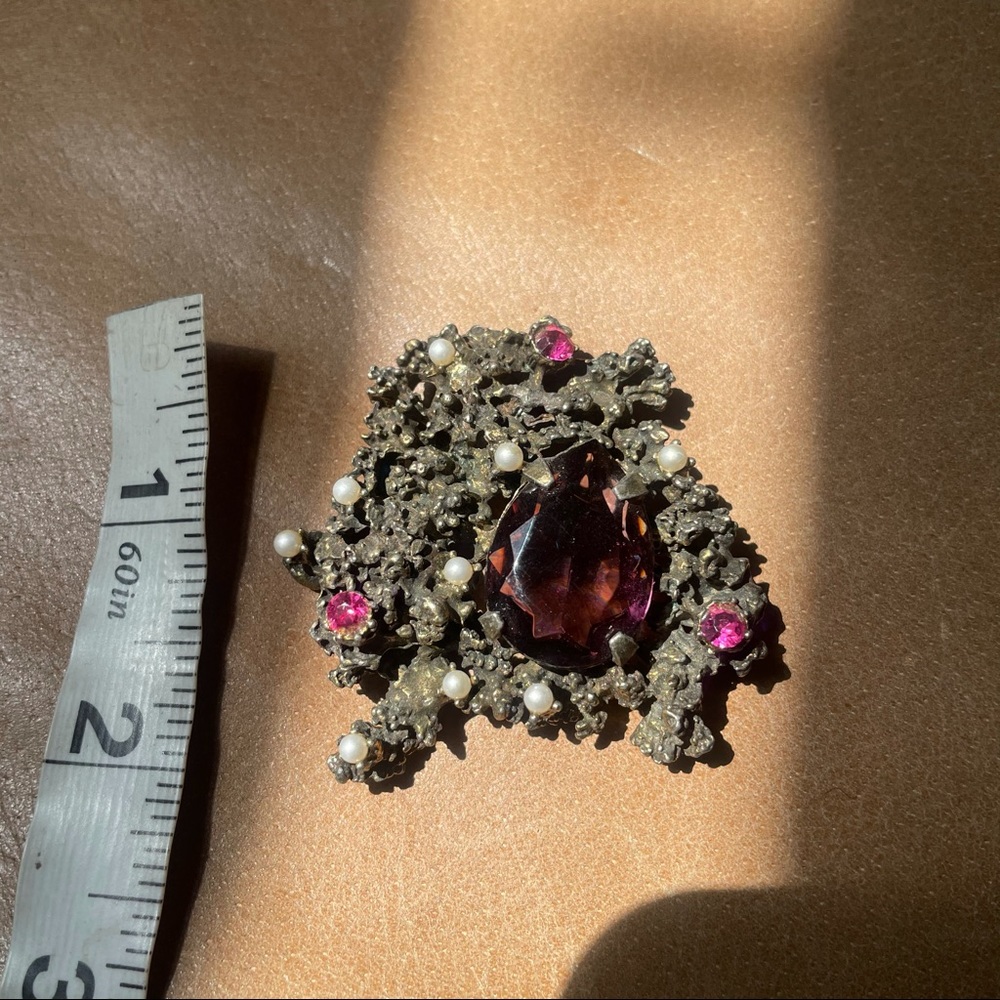 Vintage brutalist pear rhinestone brooch pin - Picture 5 of 6